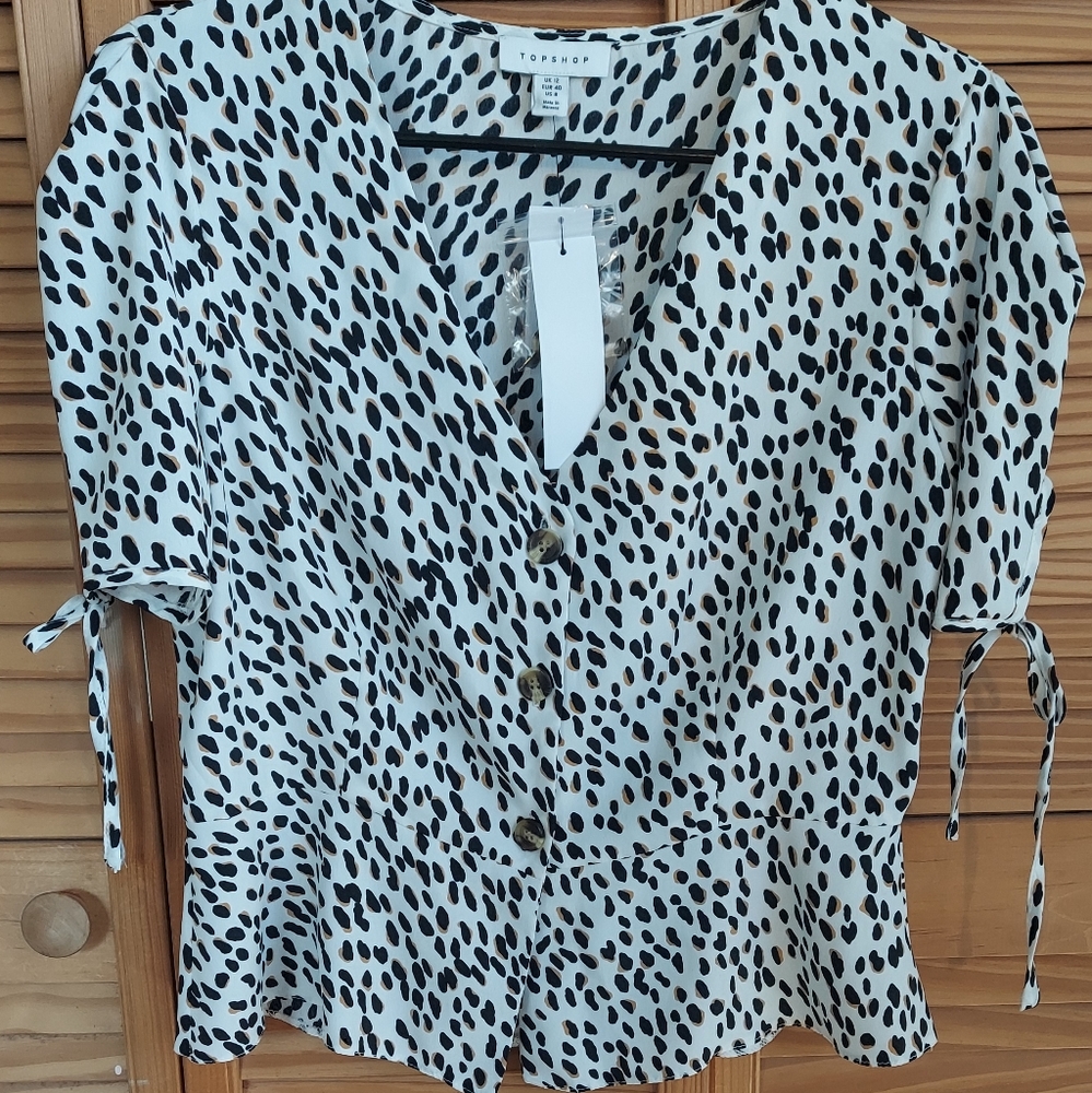 💕NWT💕Top shop button top